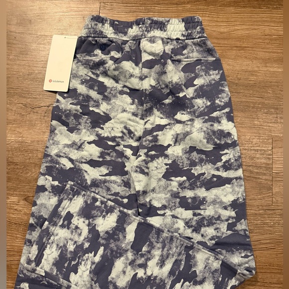 Lululemon Loungeful Straight Leg Pant - Picture 4 of 4